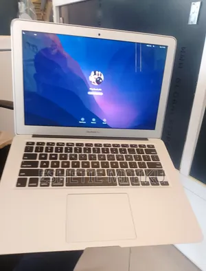 New Laptop Apple MacBook Air 8GB Intel Core I5 SSD 256GB