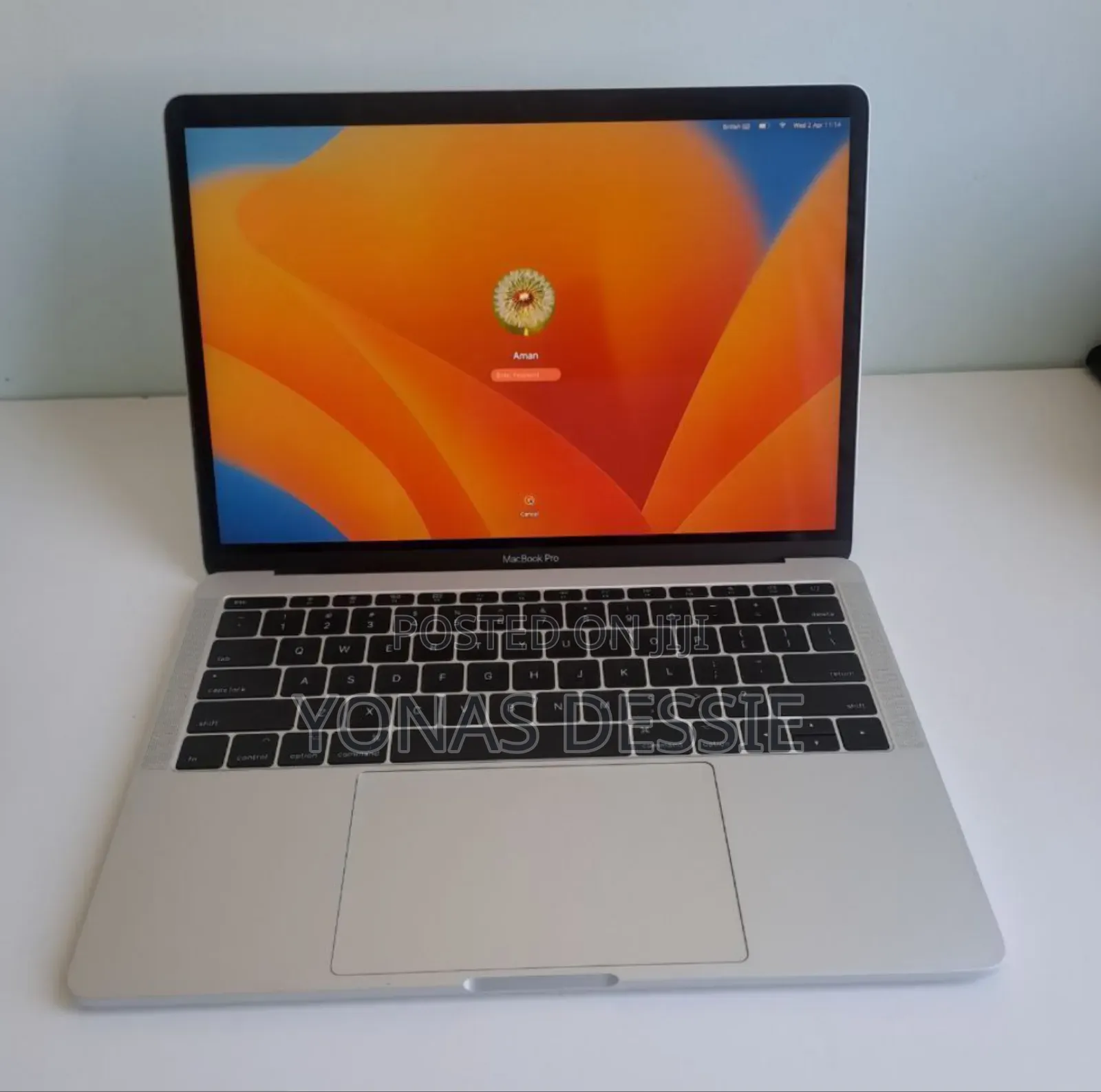New Laptop Apple MacBook Pro 2017 8GB Intel Core I5 SSD 128GB