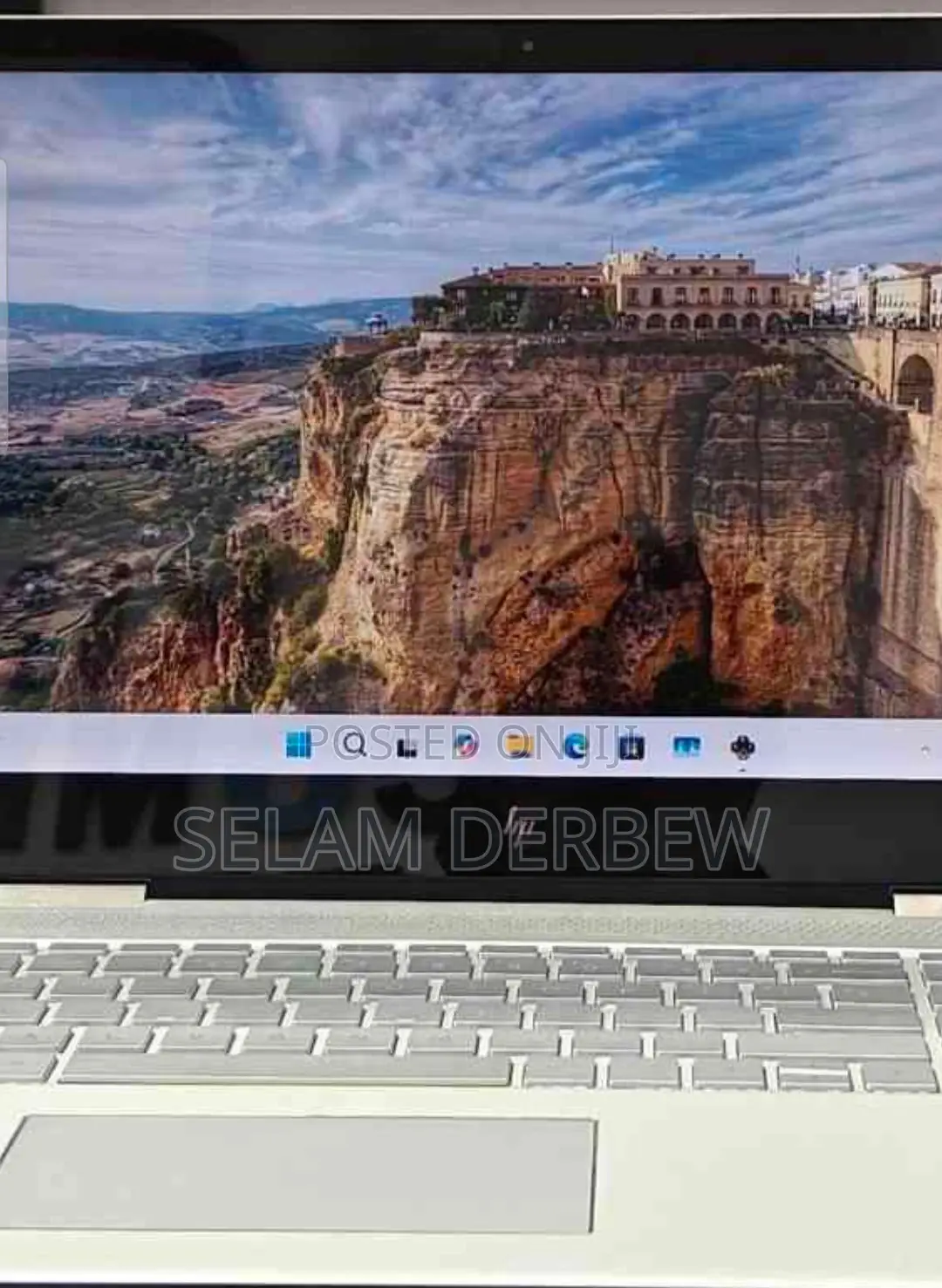 New Laptop HP Envy X360 8GB Intel Core I5 SSD 512GB