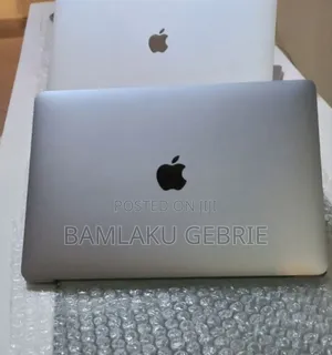 New Laptop Apple MacBook Pro M1 16GB Intel Core I7 SSD 256GB
