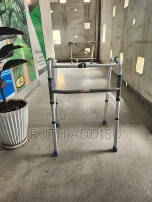 Medical Walker膊不almunium Walker胎動walker德州brand New Walking Aid Walker