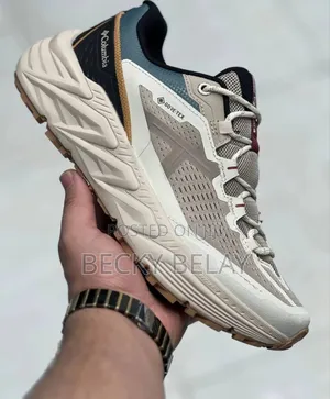 Columbia Goretex Waterproof Shoes