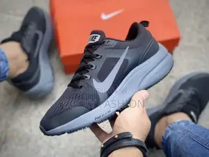 Nike Air Zoom Span 1 Running Shoes