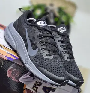 Nike Air Zoom Span 1 Running Shoes