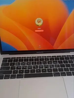 New Laptop Apple MacBook Pro 2017 8GB Intel Core I5 SSD 128GB