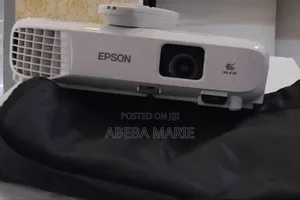 Epson Projector
Model Name: Eb-E01 
Hardware Interface: Vga,