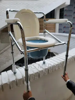 Toilet Chair=€Toilet Chair፹癌padded Features for Comfort Easy Cleaning