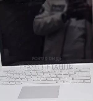 New Laptop Microsoft Surface Book 3 16GB Intel Core I7 SSD 256GB