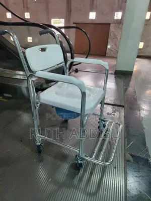Toilet Wheelchair煞是brand New Wheelchair忝呀comode Wheelchair延誤wheelchair