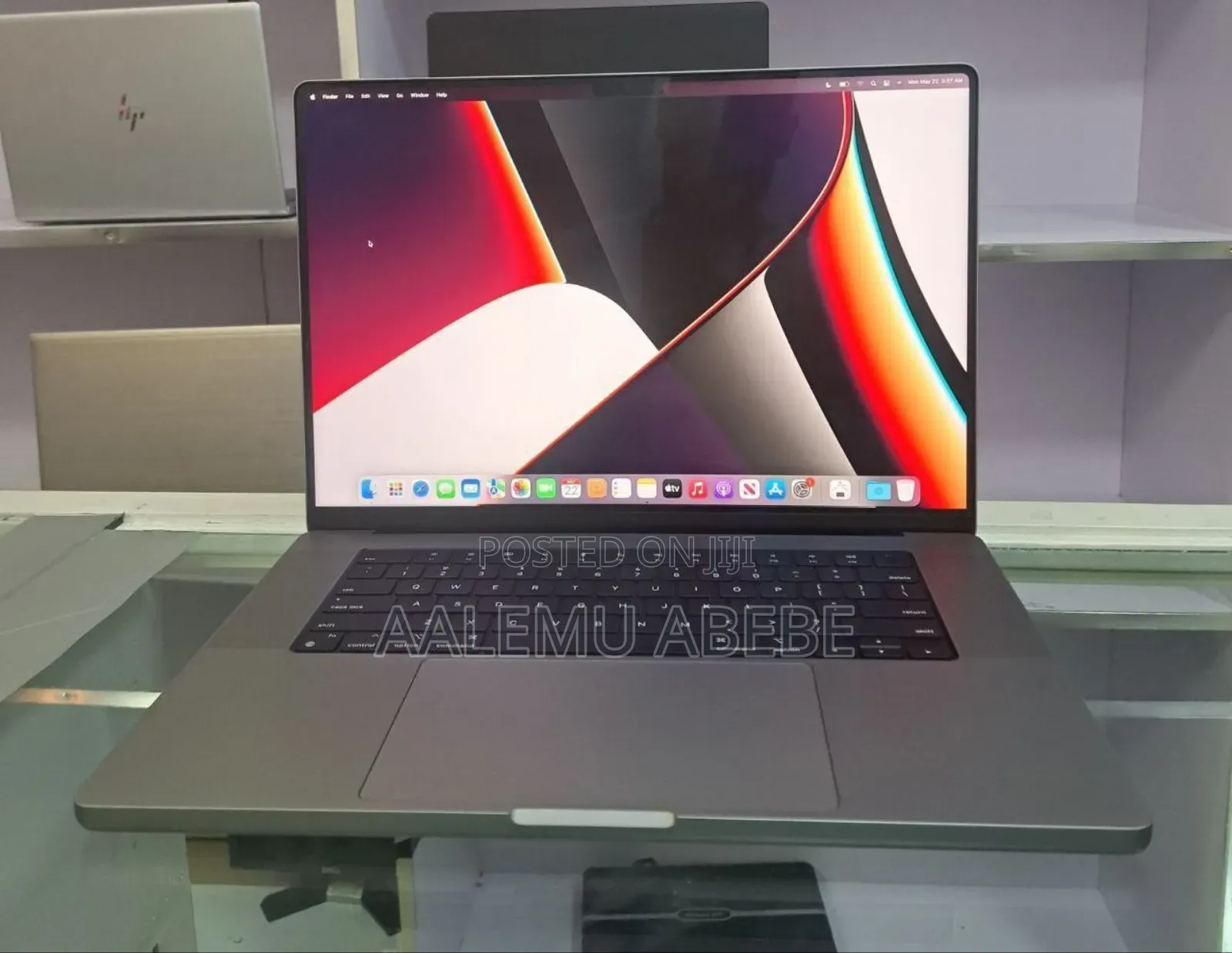 New Laptop Apple MacBook Pro 2021 M1 16GB Apple M1 Pro SSD 1T