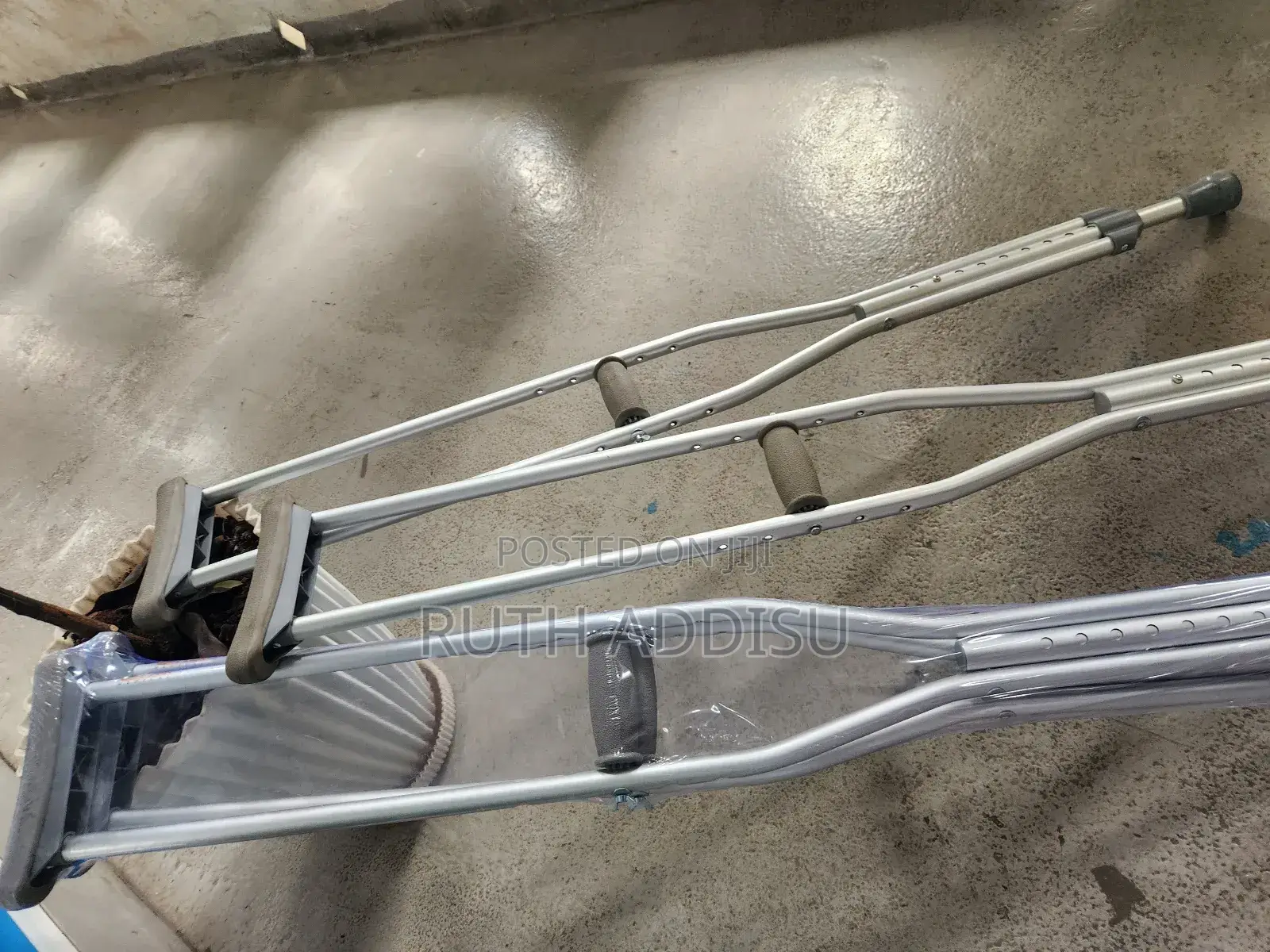 Axillary Bilateral Crutches肋我crutches朱雀axillary Crutches朱明crutches