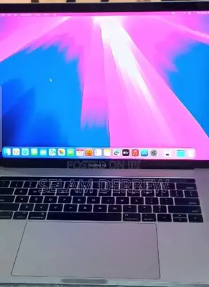 New Laptop Apple MacBook Pro 2017 16GB Intel Core I7 SSD 256GB