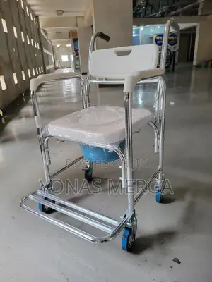 Widely Applicable:Commode Chair屣珪toilet Chair燄§Commodoوةbedside Toilet