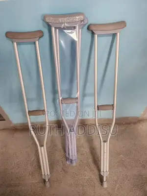 Axillary Bilateral Crutches朱諾axillary Bilateral Crutches建議crutches