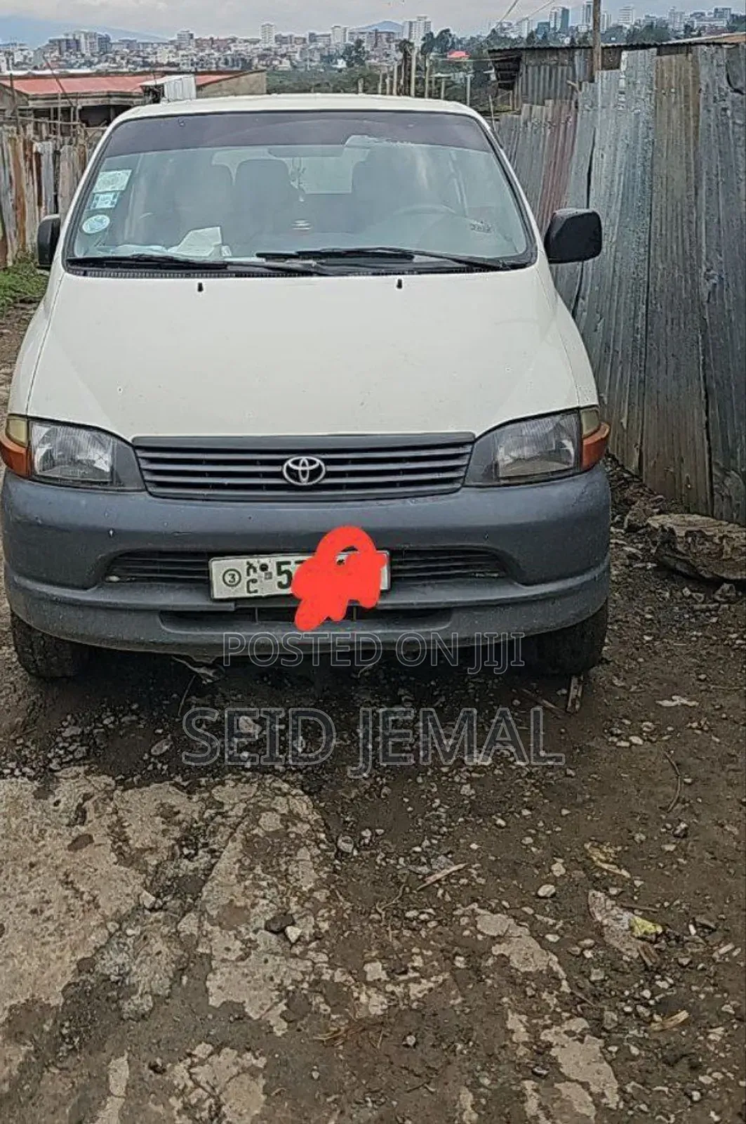 Toyota HiAce 2003 White
