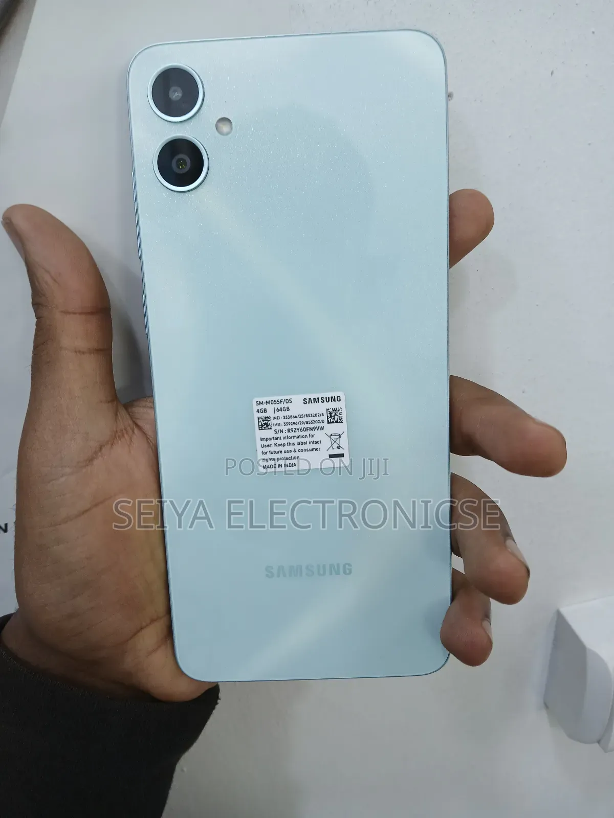 New Samsung Galaxy M05 64 GB White