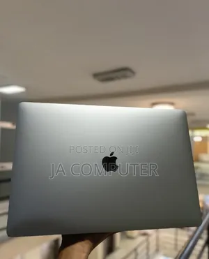 New Laptop Apple MacBook Pro 2019 32GB Intel Core I9 SSD 512GB