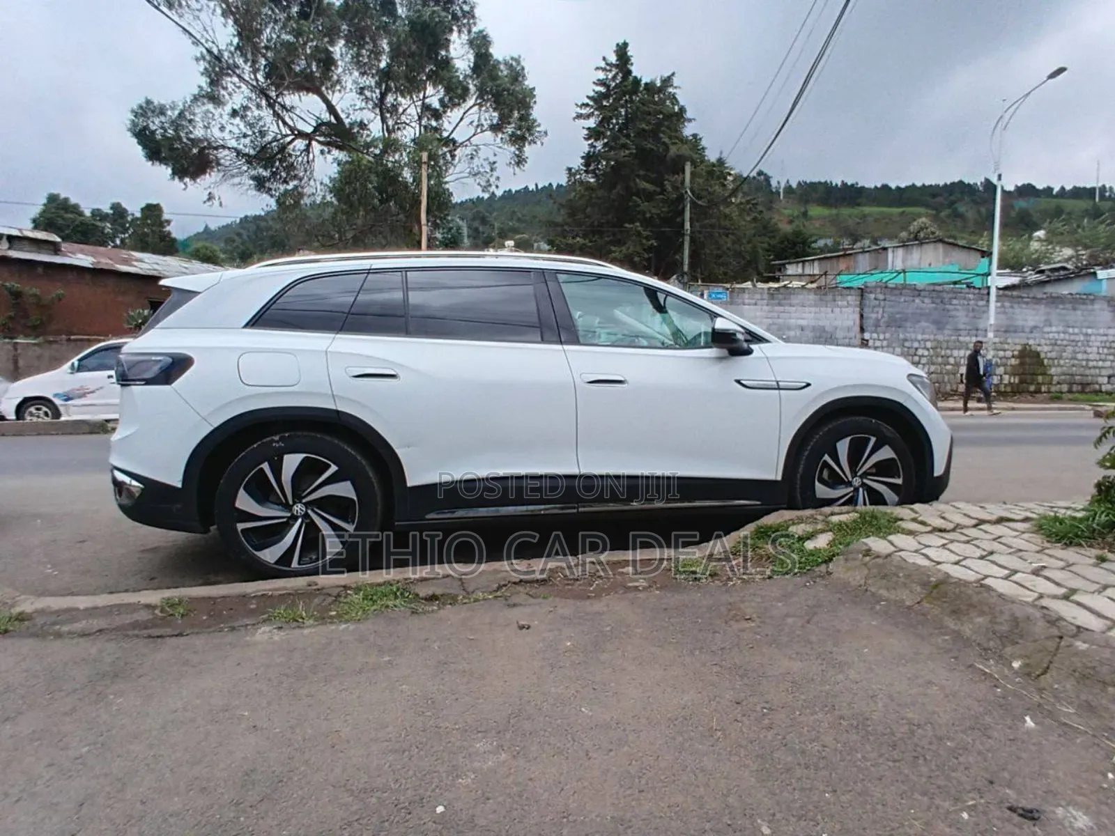 Volkswagen ID.6 Crozz 66 kWh RWD 2022 White