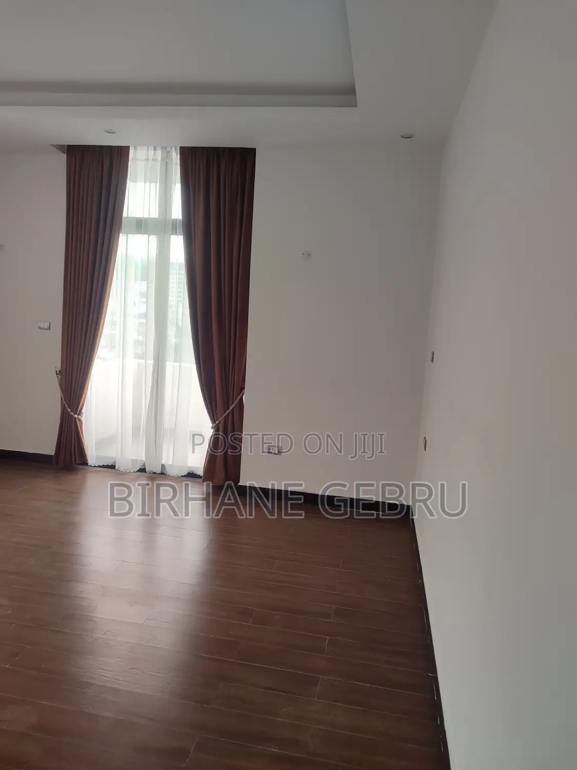 4 Bedroom Luxury Semi Fernished Apartiment for Rent