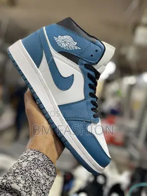 Jordan 1 Chicago Blue Brand New Mens Sneakers