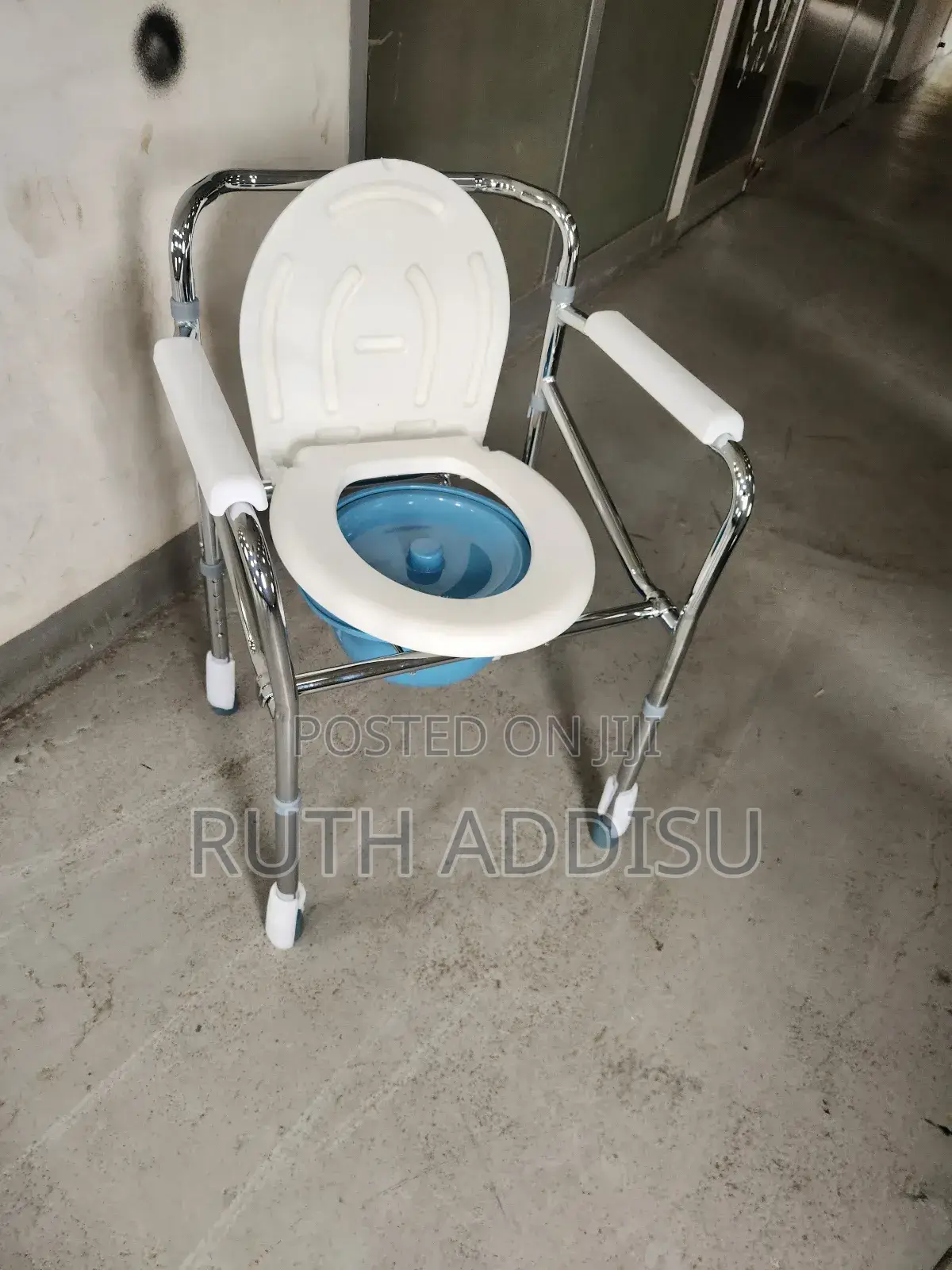 Toilet Chair肺炎commode Chair脯我commode Chair朱明toilet Chair朱紅commode New