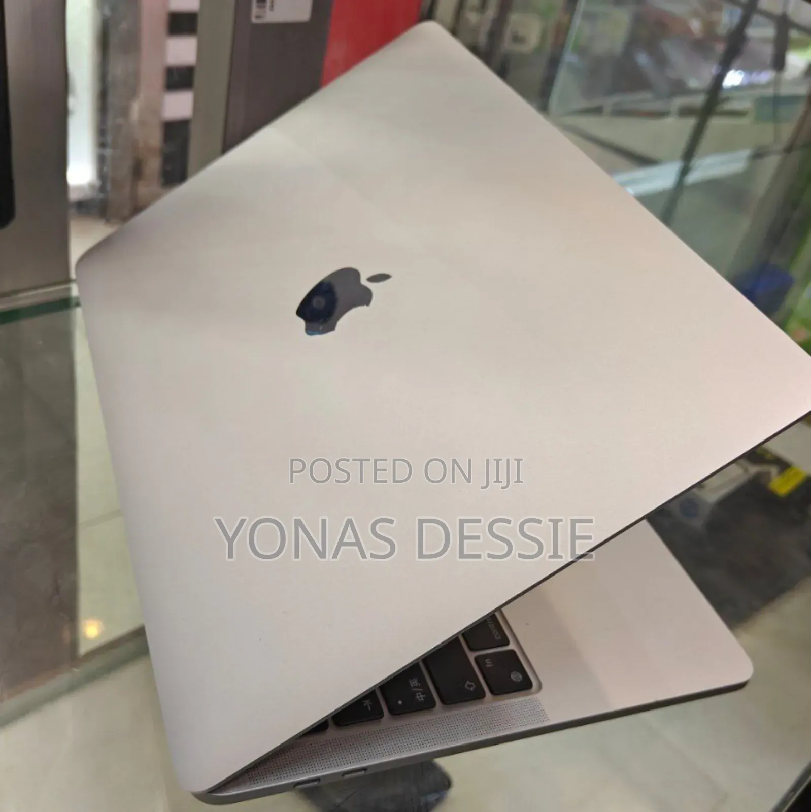 New Laptop Apple MacBook Pro M1 8GB SSD 256GB