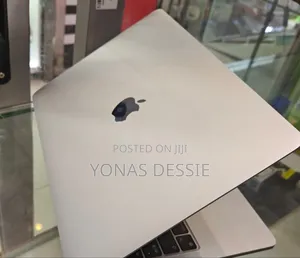 New Laptop Apple MacBook Pro M1 8GB SSD 256GB