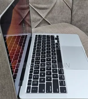 New Laptop Apple MacBook Air 2020 8GB Intel Core I5 SSD 512GB