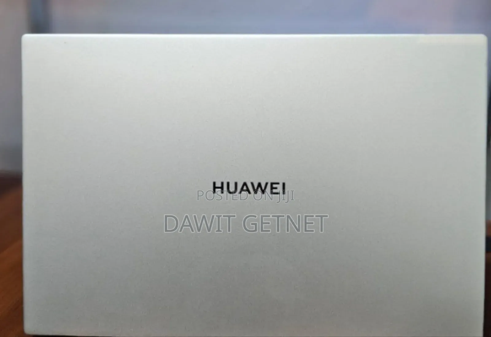 New Laptop Huawei MateBook 13 WRT-W19E 8GB Intel Core I5 SSD 512GB