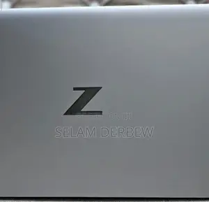 New Laptop HP ZBook Firefly G8 32GB Intel Core I7 SSD 1T