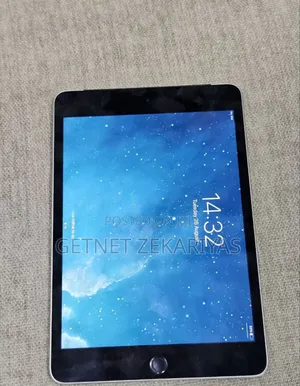 New Apple iPad mini 4 128 GB
