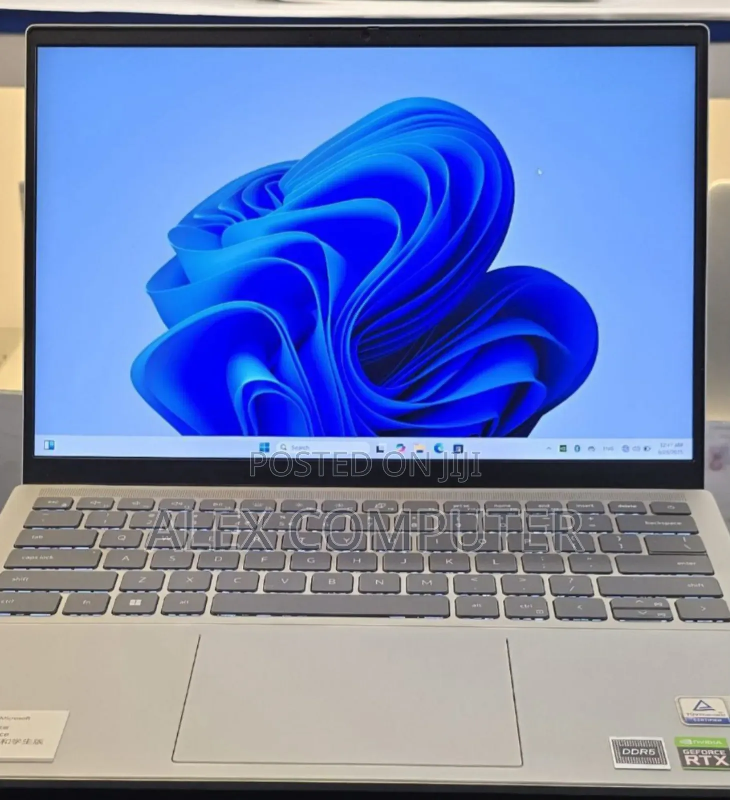 New Laptop Dell Inspiron 15 16GB Intel Core I7 SSD 512GB