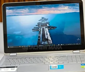 New Laptop HP Envy X360 8GB Intel Core I7 SSD 1T