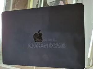 New Laptop Apple MacBook Air 2022 M2 8GB Apple M2 SSD 256GB