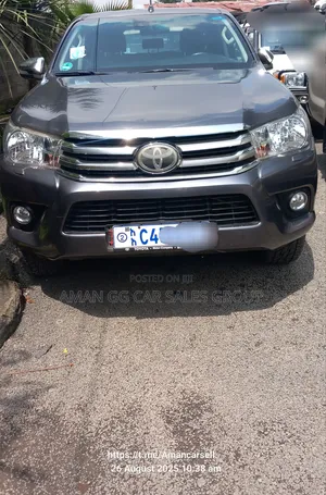 Toyota Hilux 2017 Gray