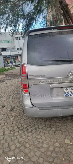 Hyundai Starex 2016 Silver