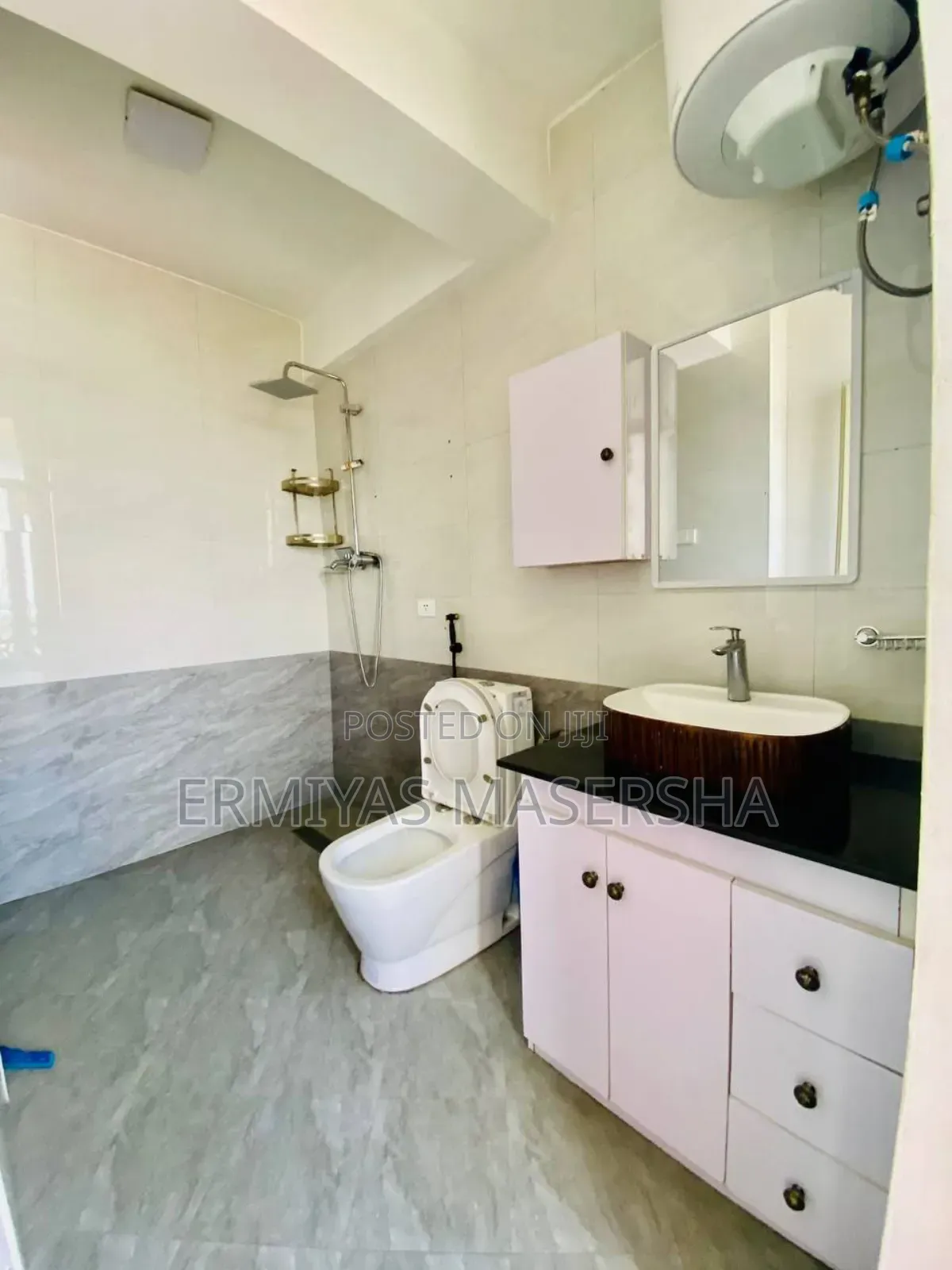 3bdrm Apartment in Nohe, Yeka for sale
