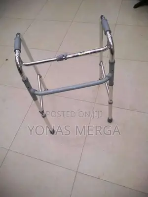 Walker₩畛walker☆罽safe Easy Operation: Each Side of Our Medical Walker
