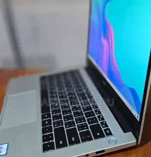 New Laptop Huawei MateBook 16s 8GB Intel Core i5 SSD 512GB