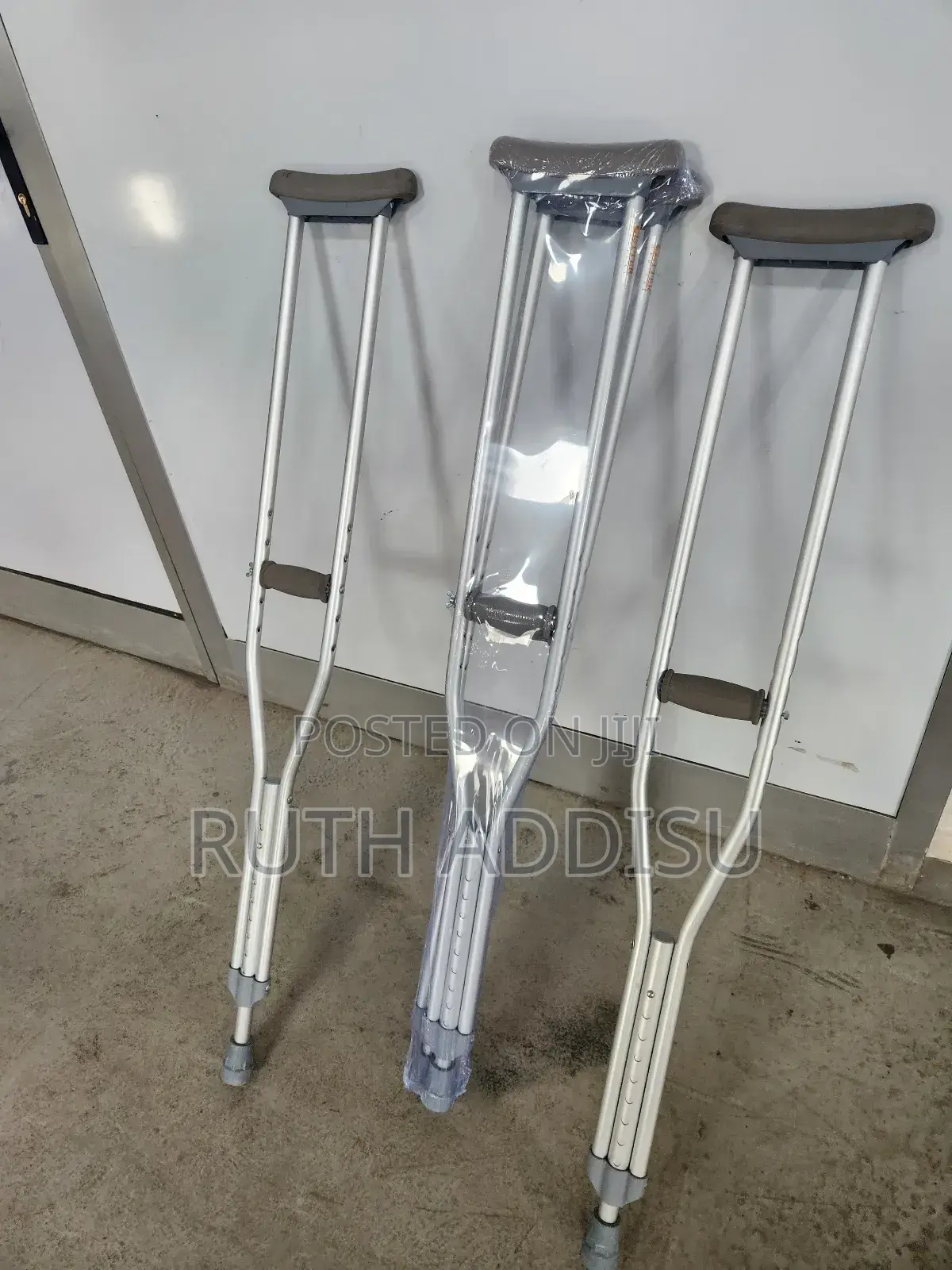 Crutches婉言crutches in Addis Ababa腕表crutches質的crutches腔內crutches New