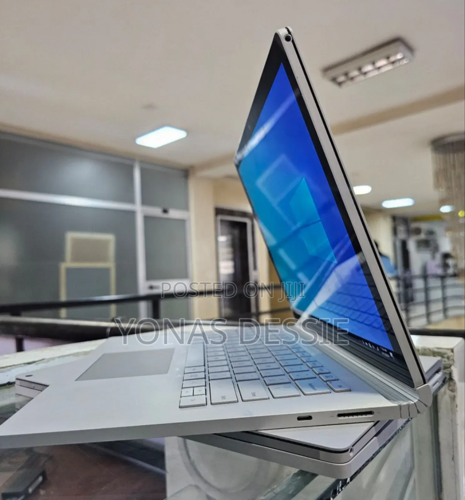 New Laptop Microsoft Surface Book 3 16GB Intel Core i7 SSD 512GB