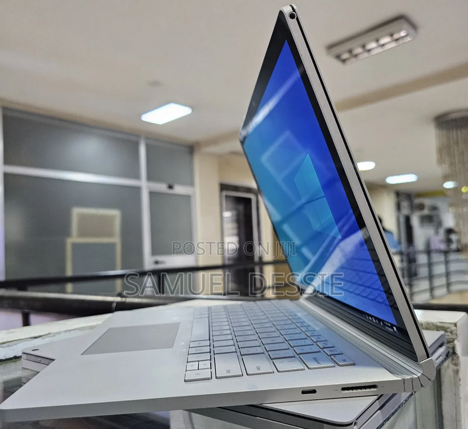 New Laptop Microsoft Surface Book 3 16GB Intel Core I7 SSD 256GB