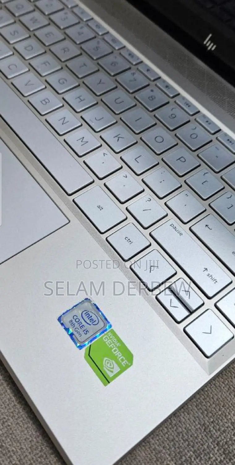 New Laptop HP Envy 13 8GB Intel Core I5 SSD 512GB
