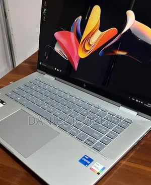 New Laptop HP Envy X360 8GB Intel Core I5 SSD 512GB