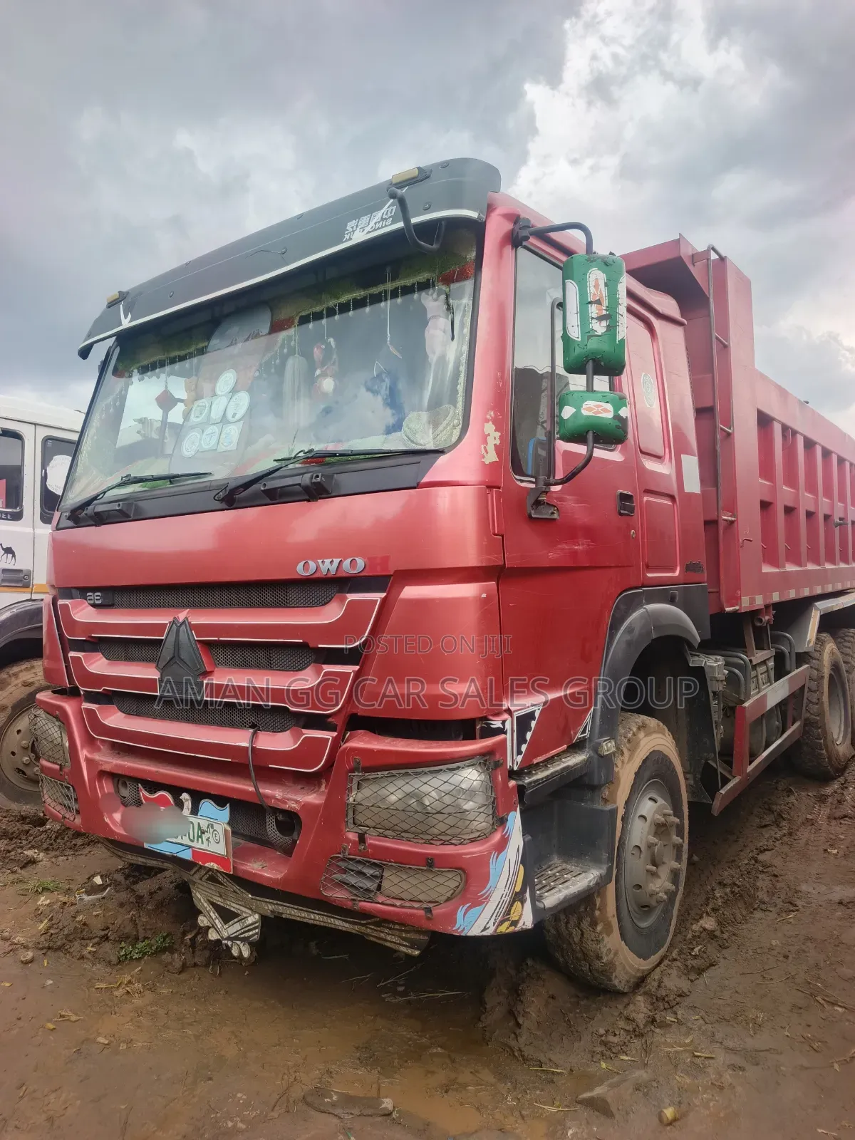 HOWO Sinotruk 2021 Red