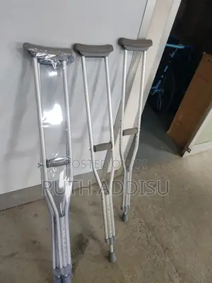 Axillary Bilateral Crutches名為crutches參加crutches㫵你axillary Crutches