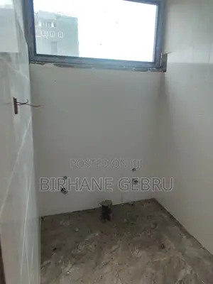 Complex Apartiment Rent for Cafe and Resturant