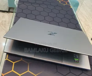 New Laptop HP ZBook Studio G3 16GB Intel Core I7 SSD 1T