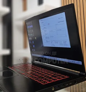 New Laptop MSI GP75 Leopard 16GB Intel Core I7 SSD 1T