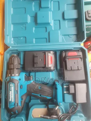 Makita Chargeable Drill